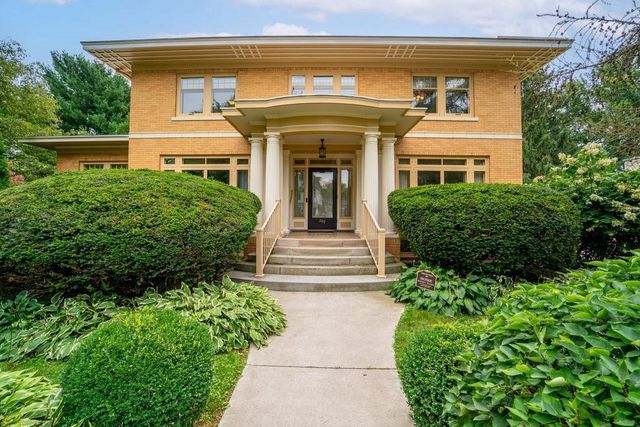 707 W Columbia Street, Chippewa Falls, WI 54729