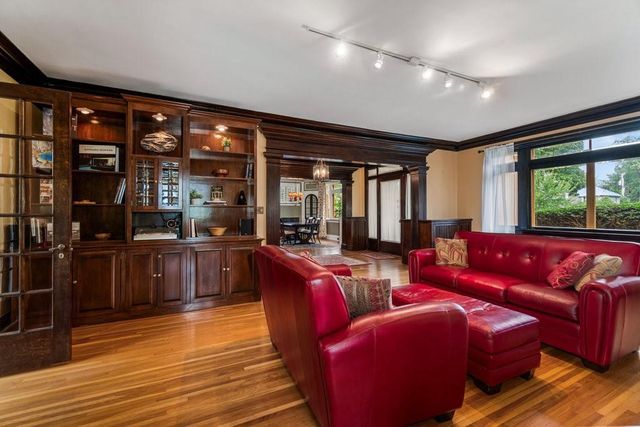 707 W Columbia Street, Chippewa Falls, WI 54729