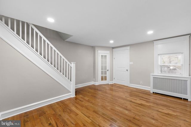 438 GLENDALE RD, Upper Darby, PA 19082