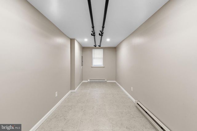 438 GLENDALE RD, Upper Darby, PA 19082