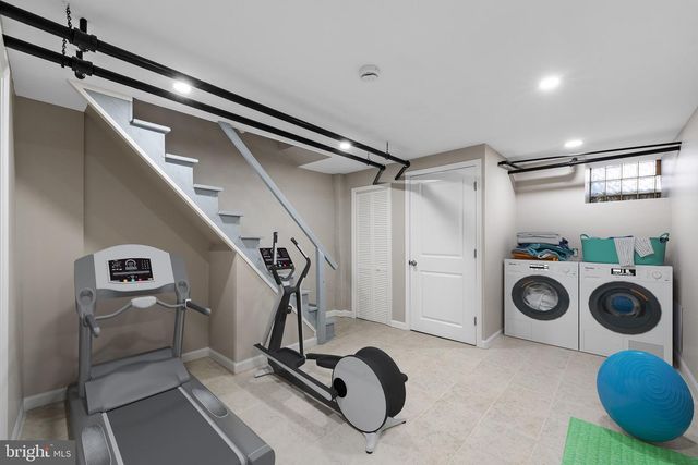 438 GLENDALE RD, Upper Darby, PA 19082