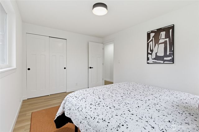 30041 14th Avenue S, Federal Way, WA 98003