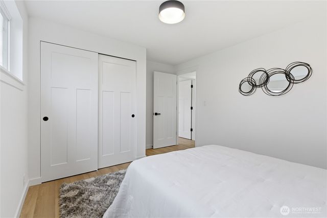 30041 14th Avenue S, Federal Way, WA 98003