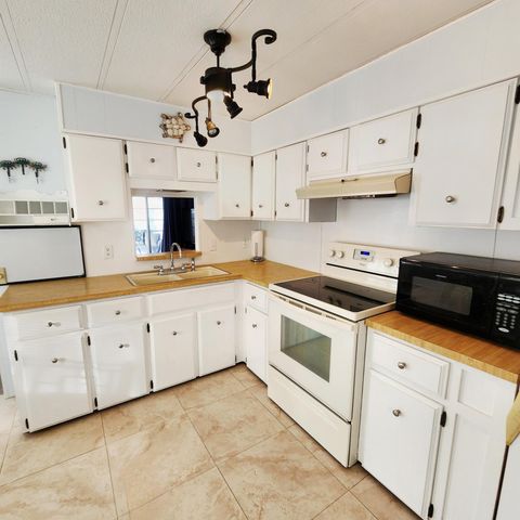 4 Boca Chica, Port St. Lucie, Port St Lucie, FL 34952