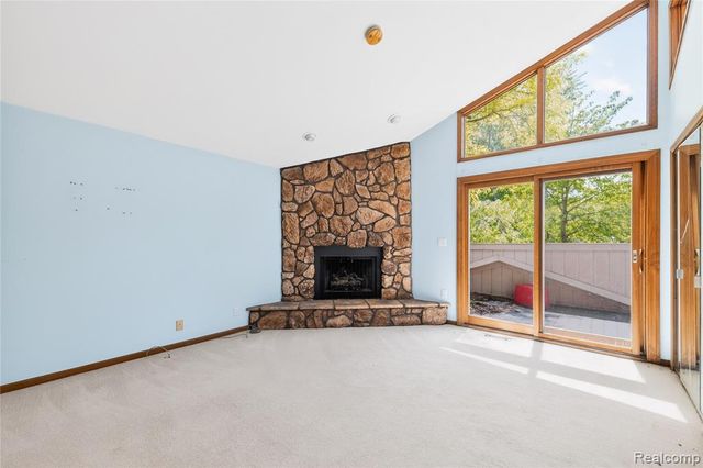 8027 Berkshire Drive, Grosse Ile, MI 48138