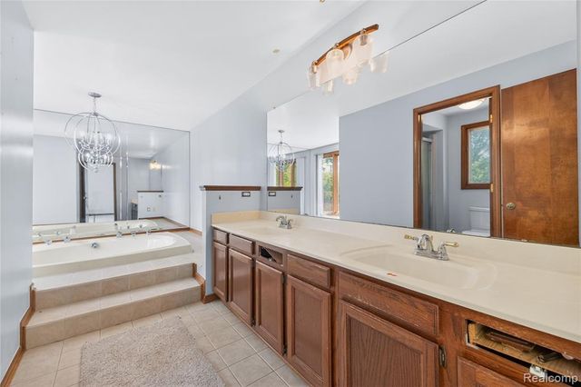 8027 Berkshire Drive, Grosse Ile, MI 48138