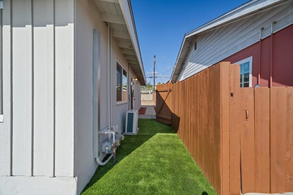 Image 14 of property listing at 757-759 Madison Avenue, Chula Vista, CA 91910
