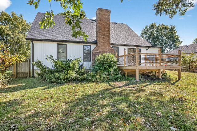 911 Brooke Court, Nixa, MO 65714