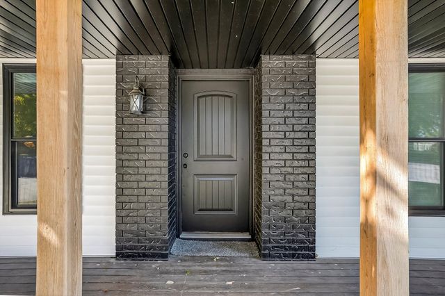 911 Brooke Court, Nixa, MO 65714