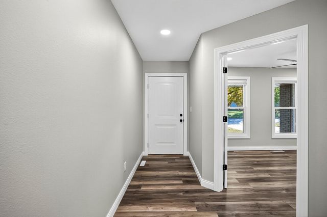 911 Brooke Court, Nixa, MO 65714