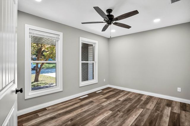 911 Brooke Court, Nixa, MO 65714