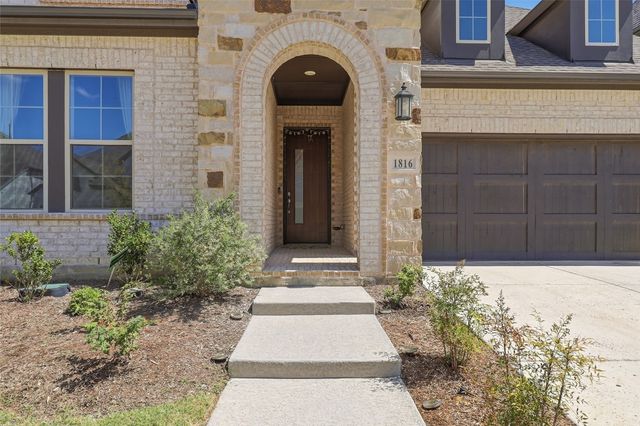 1816 Windy Lane, Argyle, TX 76226