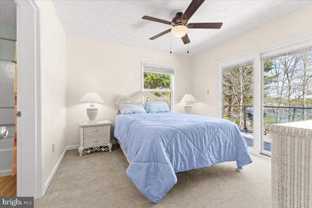 290 DODEE LN, Union Hall, VA 24176