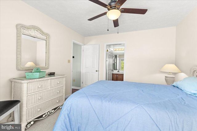 290 DODEE LN, Union Hall, VA 24176