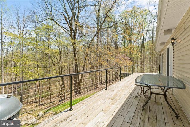 290 DODEE LN, Union Hall, VA 24176