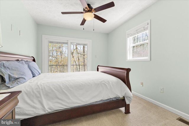 290 DODEE LN, Union Hall, VA 24176