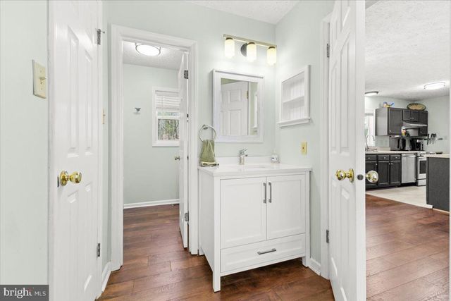 290 DODEE LN, Union Hall, VA 24176