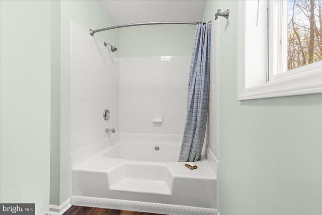 290 DODEE LN, Union Hall, VA 24176