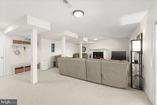 290 DODEE LN, Union Hall, VA 24176