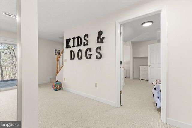 290 DODEE LN, Union Hall, VA 24176