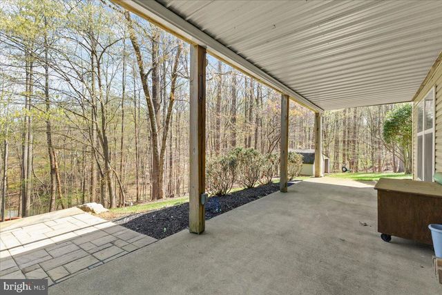 290 DODEE LN, Union Hall, VA 24176