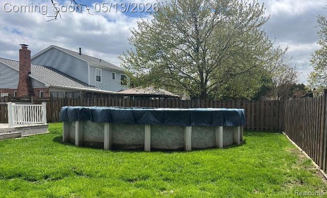 21384 Deerfield Drive, Trenton, MI 48183