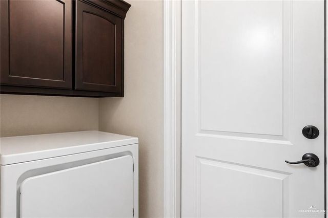 1511 N Santa Fe Street, Alton, TX 78573