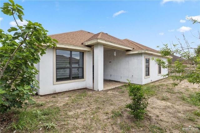 1511 N Santa Fe Street, Alton, TX 78573