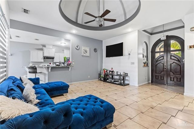1511 N Santa Fe Street, Alton, TX 78573