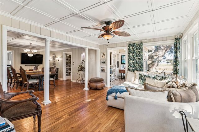 725 Lanier Blvd, Brunswick, GA 31520