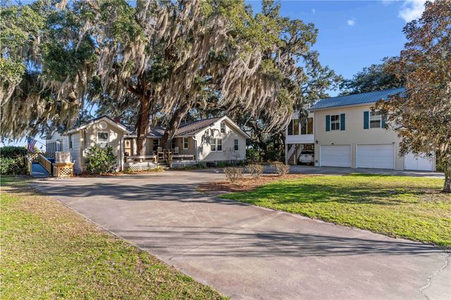 725 Lanier Blvd, Brunswick, GA 31520