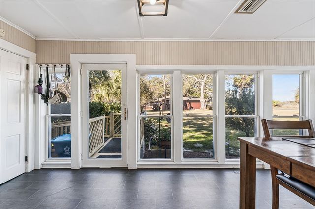 725 Lanier Blvd, Brunswick, GA 31520