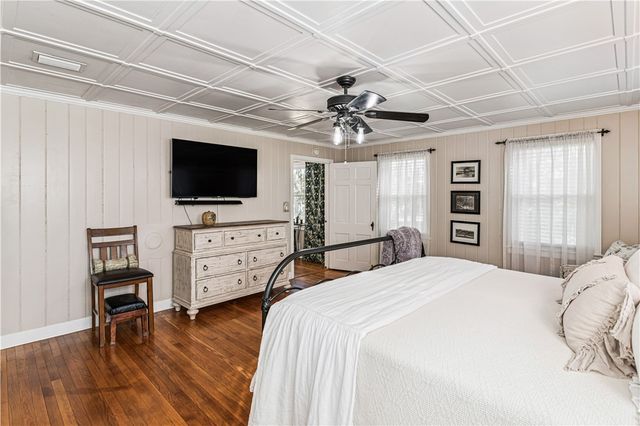 725 Lanier Blvd, Brunswick, GA 31520