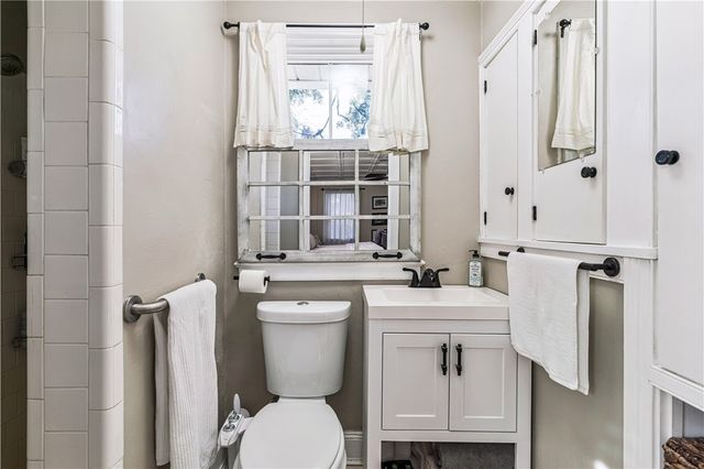 725 Lanier Blvd, Brunswick, GA 31520