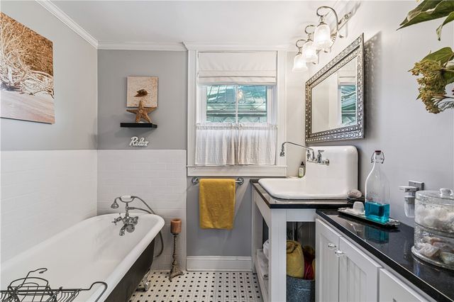 725 Lanier Blvd, Brunswick, GA 31520