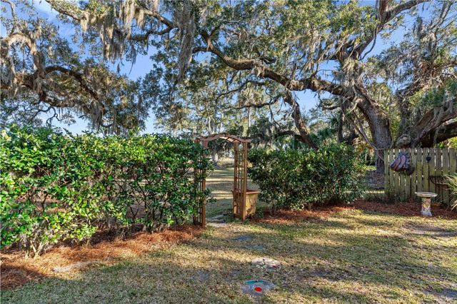 725 Lanier Blvd, Brunswick, GA 31520