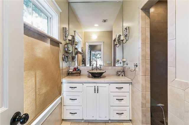 725 Lanier Blvd, Brunswick, GA 31520