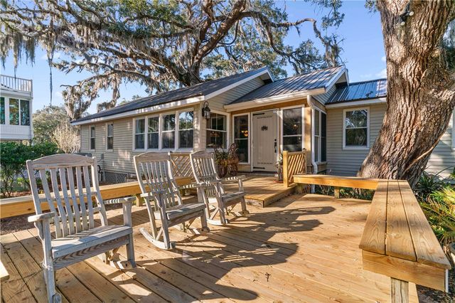 725 Lanier Blvd, Brunswick, GA 31520