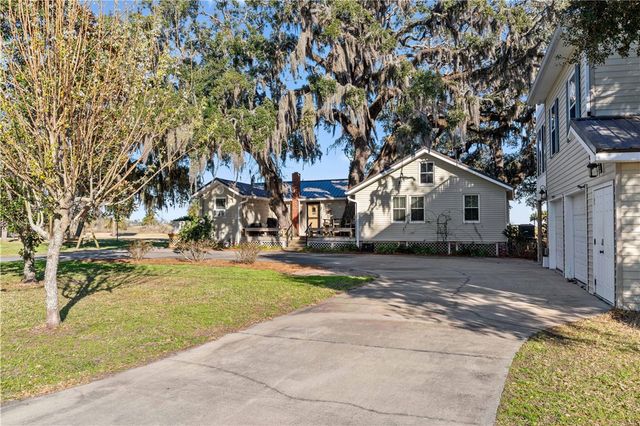 725 Lanier Blvd, Brunswick, GA 31520