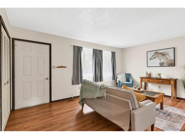 231 Turner Dr, Canon City, CO 81212