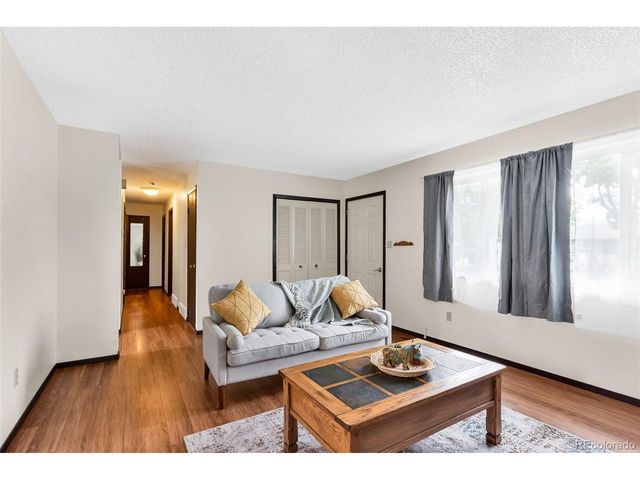 231 Turner Dr, Canon City, CO 81212