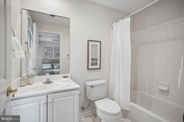 2422 14TH ST N, Arlington, VA 22201