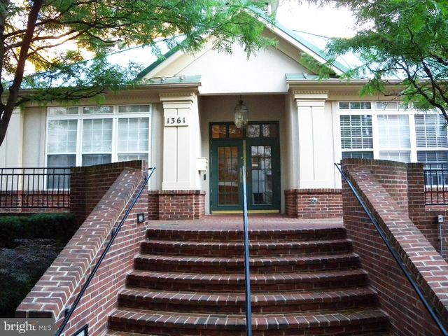 2422 14TH ST N, Arlington, VA 22201