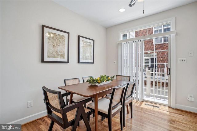 2422 14TH ST N, Arlington, VA 22201
