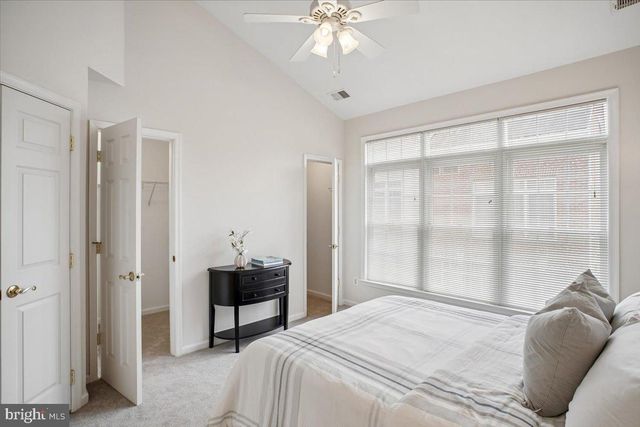 2422 14TH ST N, Arlington, VA 22201