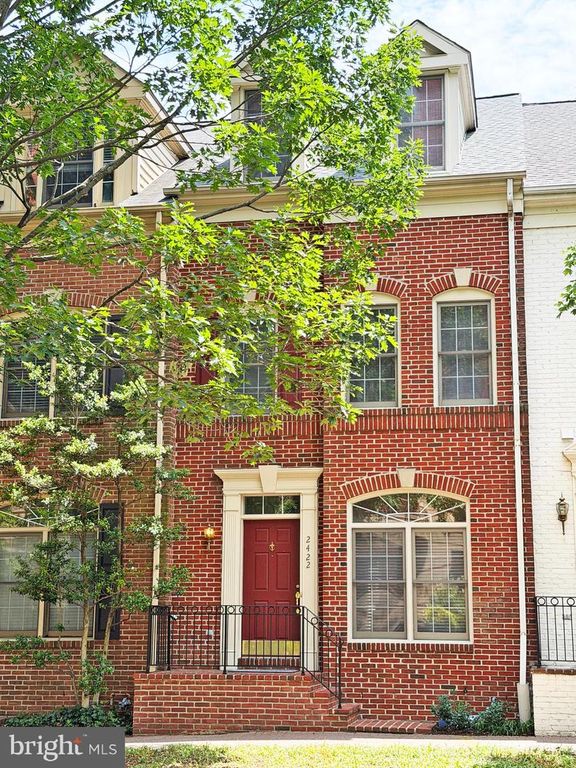 2422 14TH ST N, Arlington, VA 22201