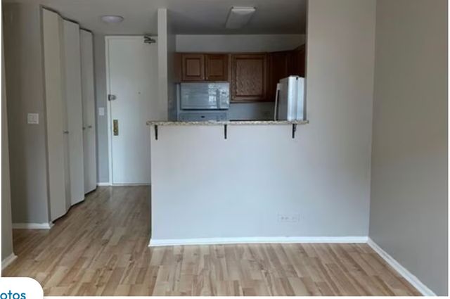 655 W IRVING PARK Road 611, Chicago, IL 60613