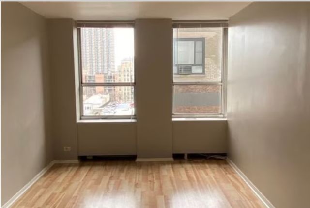655 W IRVING PARK Road 611, Chicago, IL 60613