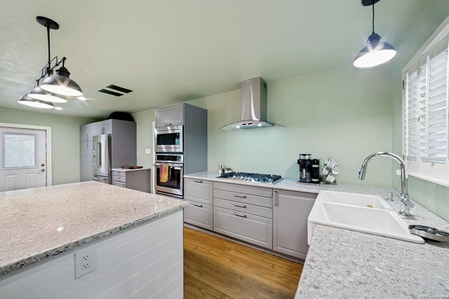 6534 Hoofs, San Antonio, TX 78240