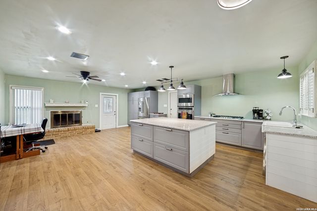 6534 Hoofs, San Antonio, TX 78240